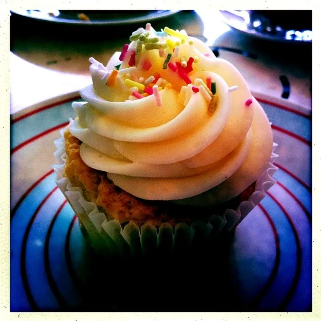 Snapdishの料理写真:Delicious cupcake|Sarah Everitt Furuyaさん