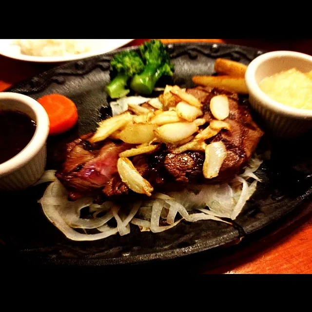 Steak for dinner.|Mio Abeさん