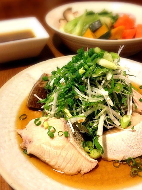 ブリの酒蒸し香味ポン酢 温野菜の麹ドレッシング Akuomam Snapdish スナップディッシュ Id I4sfga