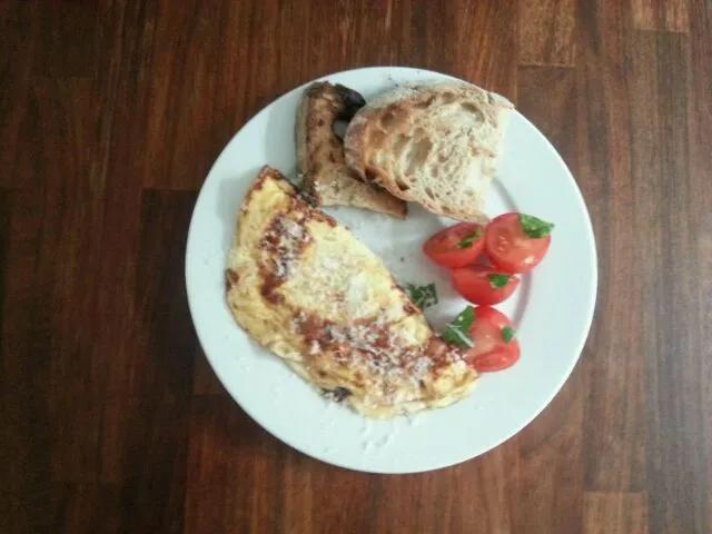 guanciale parmesan omlette on sourdough|adamさん