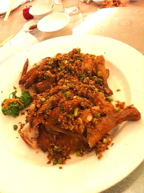 Roast chicken sprinkle with fried shallots|laumeikuanさん