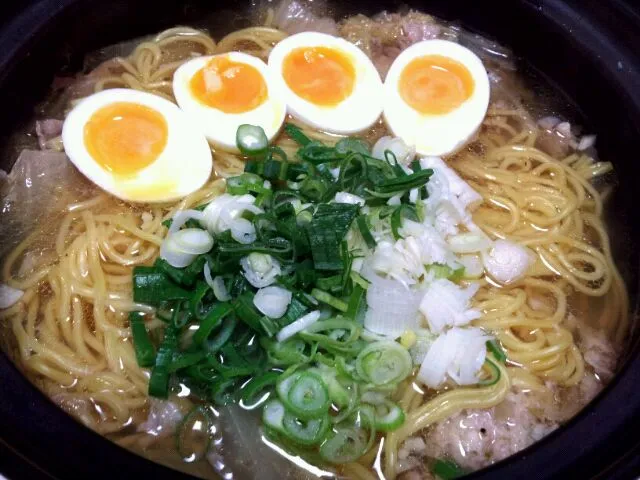 ♥昨日のお鍋をラーメンにリメイク♥|かなるさん