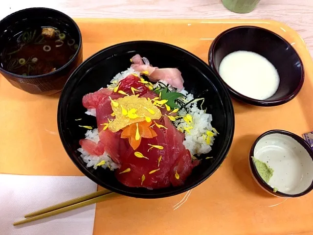 マグロ丼(^_^)|すかラインさん