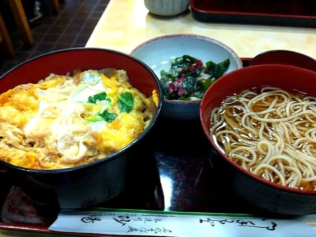 ミニ穴子天とじ丼とミニかけそばセット|yoooochanさん