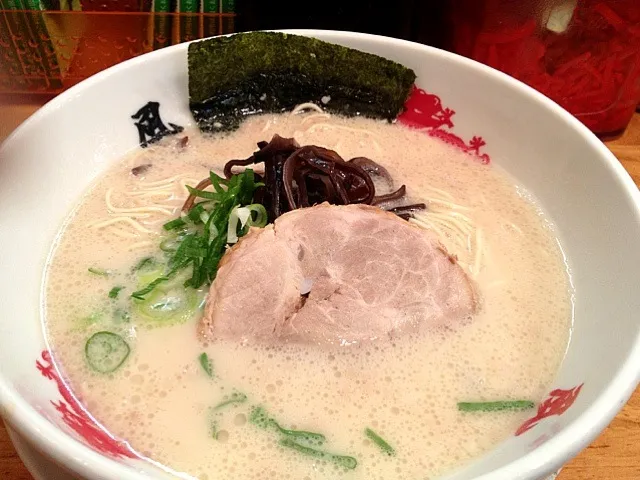 とんこつラーメン|こんどう かずゆきさん