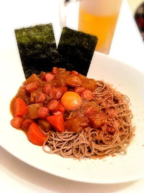 手抜きの💦小麦粉カレー月見まぜそば🔆|りさ〜ぬさん