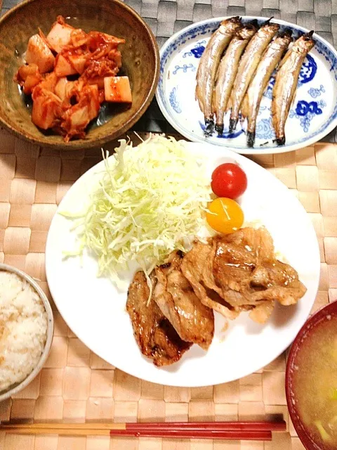 今日のおゆうはん♡しょうが焼き、ししゃもの塩焼き、白子のお味噌汁、カクテキキムチ♡|ゆき☆さん