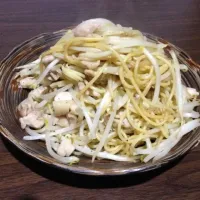 Snapdishの料理写真:鶏ともやしの味龍パスタ|前さんさん