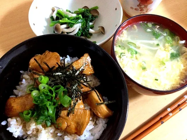 Snapdishの料理写真:とり丼！|ともこさん