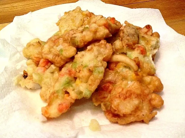 deep fried vegetables n seafoods.|kyosukeさん