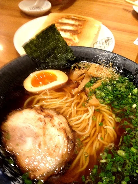 醤油ラーメン、ぎよ|浦野さん