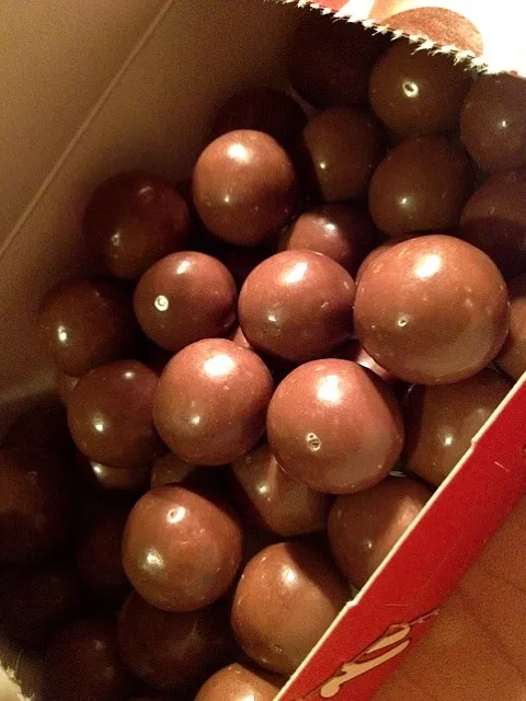 maltesers chocolate|natalie tsangさん