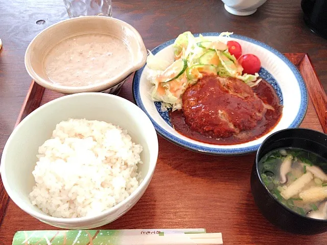 自然薯とろろハンバーグ定食|きむらゆりかさん