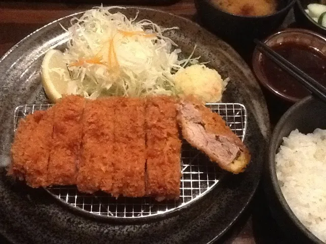 Hire Katsu@Katsushin, The best tonkatsu in Bangkok.|Thanaphonさん