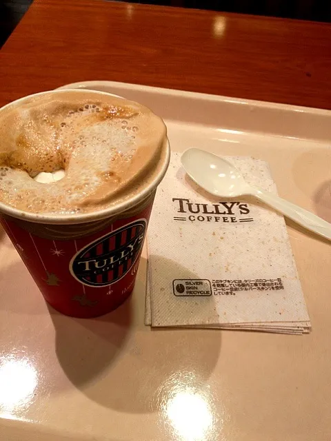 Chillin@Tullys Coffee alone:)bored sa house!ang lamig pa!:)|Dezza Tsuchiyaさん