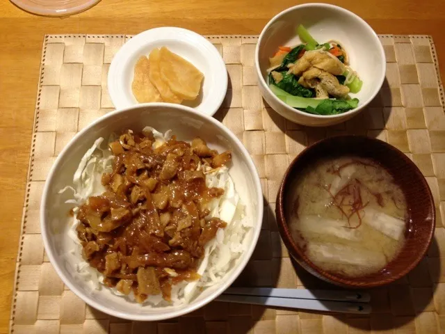 Snapdishの料理写真:炙り豚丼@息子ごはん|よっしーさん