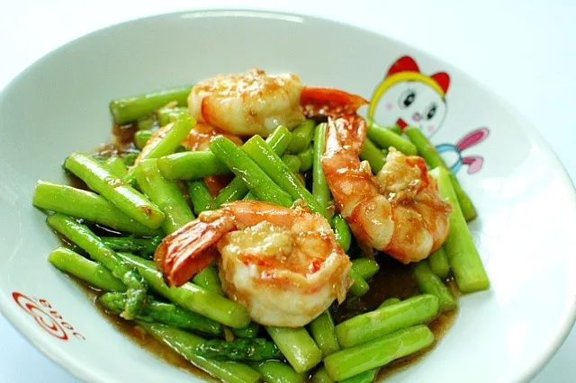 🌱หน่อไม้ฝรั่งผัดกุ้ง🍤|🍀Jaoh Ohlunlaa🍀さん