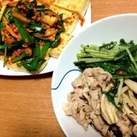 Snapdishの料理写真:豚肉と水菜の柚子胡椒煮/焼き豆腐キムチ乗せ|coppyさん