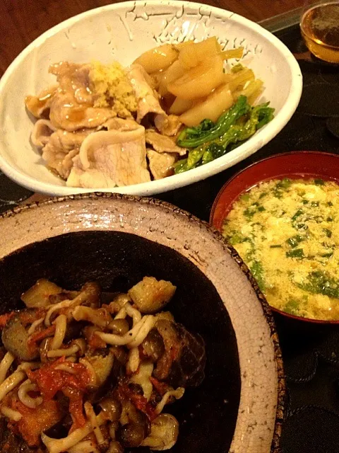 カブと豚の煮物、ナスとシメジのトマト煮、かき玉のお味噌汁|matsuura rikaさん