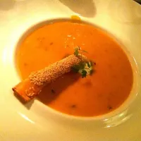 Snapdishの料理写真:Pumpkin-Curry soup with Cream and Chickenroll|Jordin van Deylさん