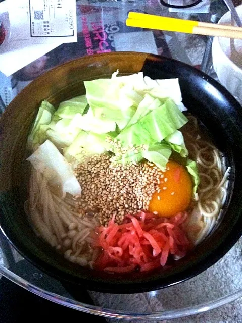 Snapdishの料理写真:豚骨しょうゆラーメン|さあちゅさん