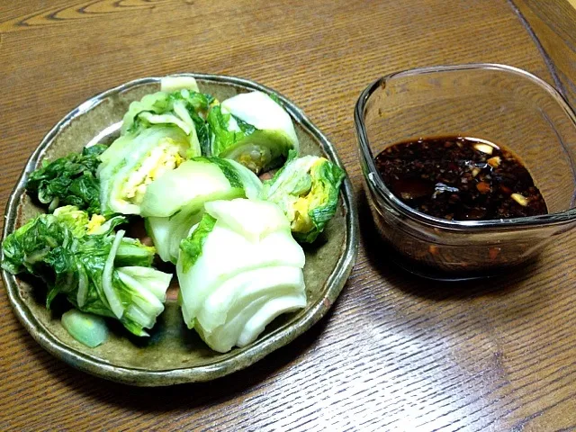 ニンニクの溜まり正油で食べる白菜漬け|ひと♡さん