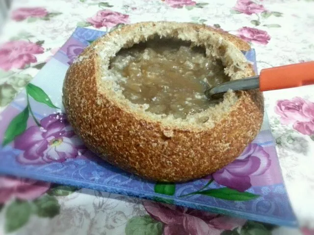 french onion soup in bread|motti leviさん