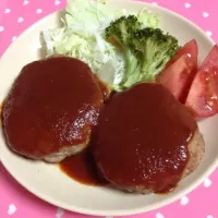 ハンバーグ、お豆腐も入れてふんわり出来ました(^^)|naokoさん