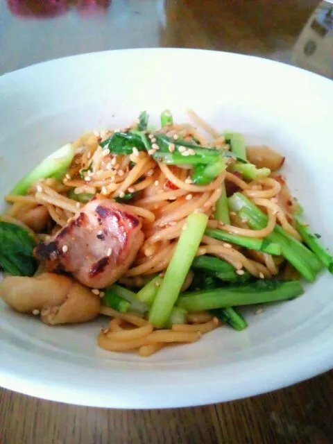 鳥ももと蕪の葉の和風パスタ♪|北中さん