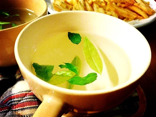 Lemon verbena tea ( from my garden)|lisa hsuさん