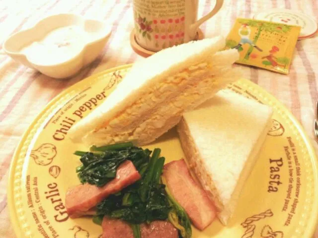 Snapdishの料理写真:簡単あさごはん|ディアモモさん