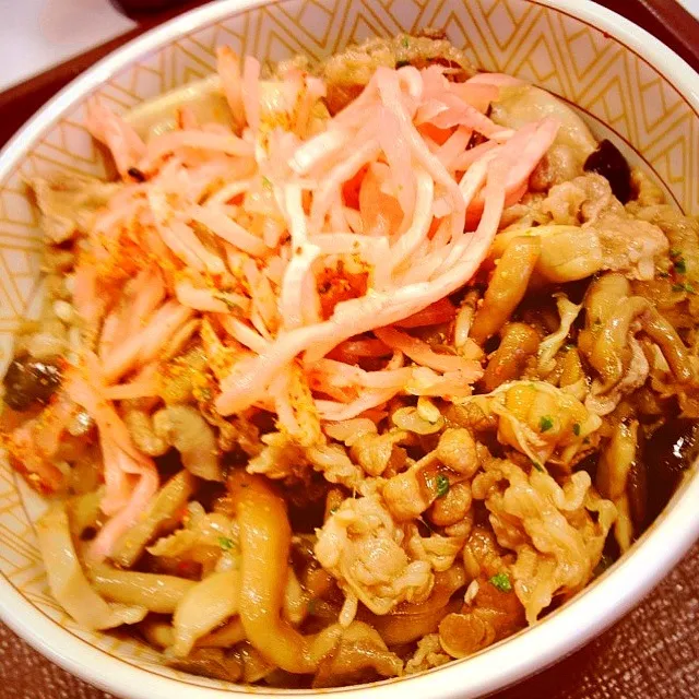 すき家のきのこ牛丼|ぽぽえさん