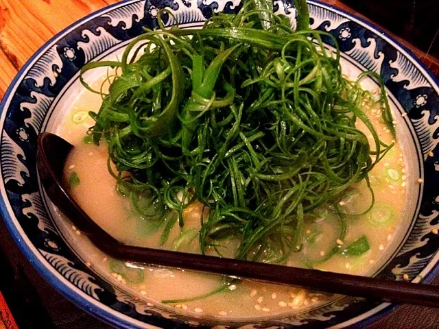 Snapdishの料理写真:九条ねぎラーメン|ROYさん