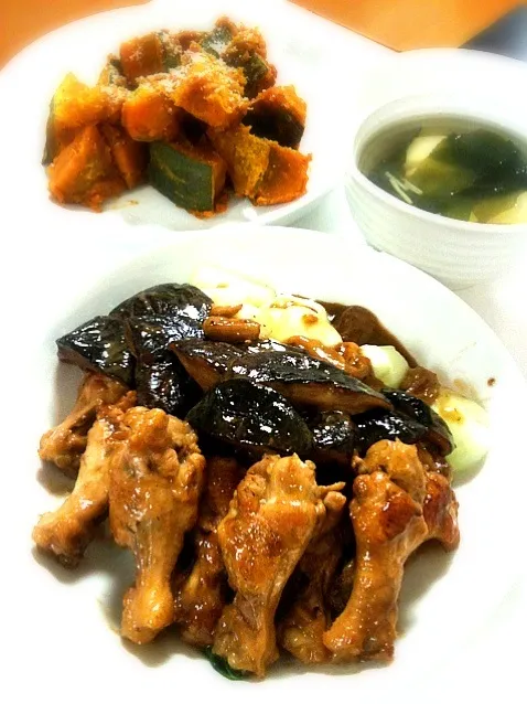 Sour Mushroom Chicken, Japanese Pumpkin and Toufu Soup|keikeilimさん