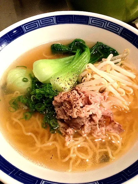 ラーメン 鶏ガラを2日煮たよ(๑′ᴗ‵๑)|tomieさん