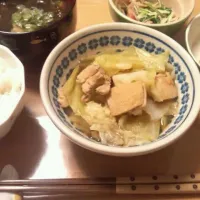 Snapdishの料理写真:白菜と鶏肉のさっぱり煮定食|ミズノ　タカコさん