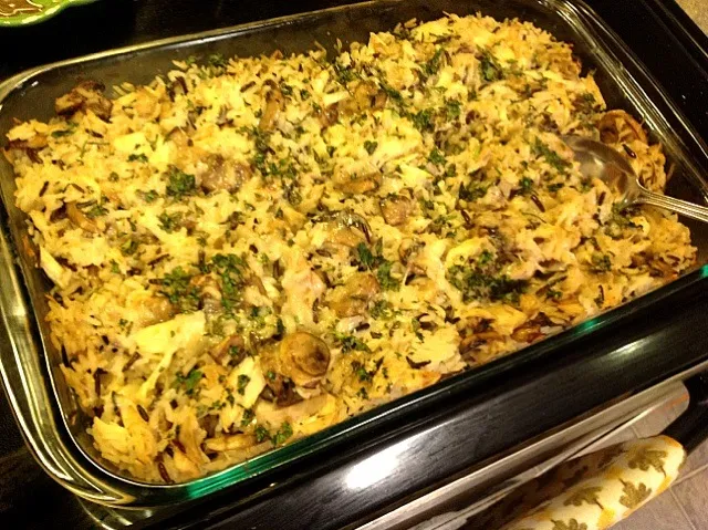 Rice, chicken and mushroom casserole.|Sujhey Beisserさん