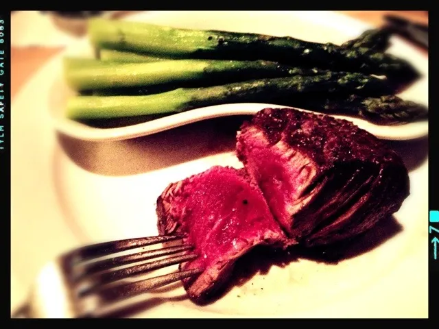 Snapdishの料理写真:Filet Mignon|Maria Schlossbergさん