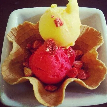 Fresh fruity ice-cream|juti Pさん