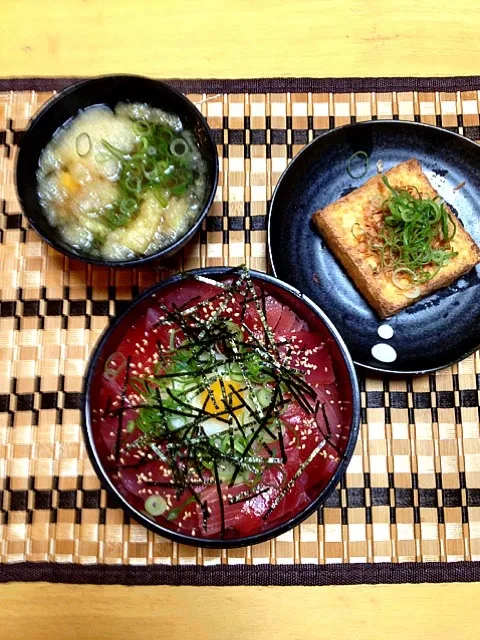 月見とろろマグロ丼|かぁさん