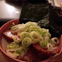 Snapdishの料理写真:安くて美味しい百円ラーメン！|Ｌeonさん