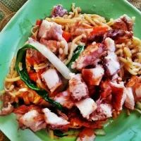 pancit canton with lechon kawali|Janine Sorro Turbanada-Delos santosさん