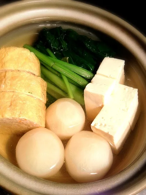 蕪と信田巻の一口鍋🍲|炊かれたいオトコ おこん 小栁津さん