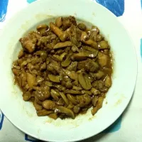 Sauteed Barbeque chicken fillet with mushrooms|kedgさん