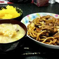 Snapdishの料理写真:焼きうどん|nakamura manamiさん