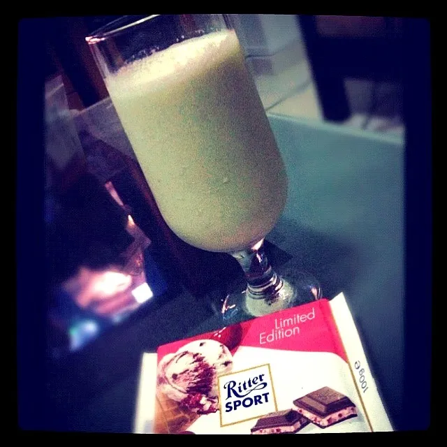 Homemade Avacado juice with Ritter sports choc|Mさん