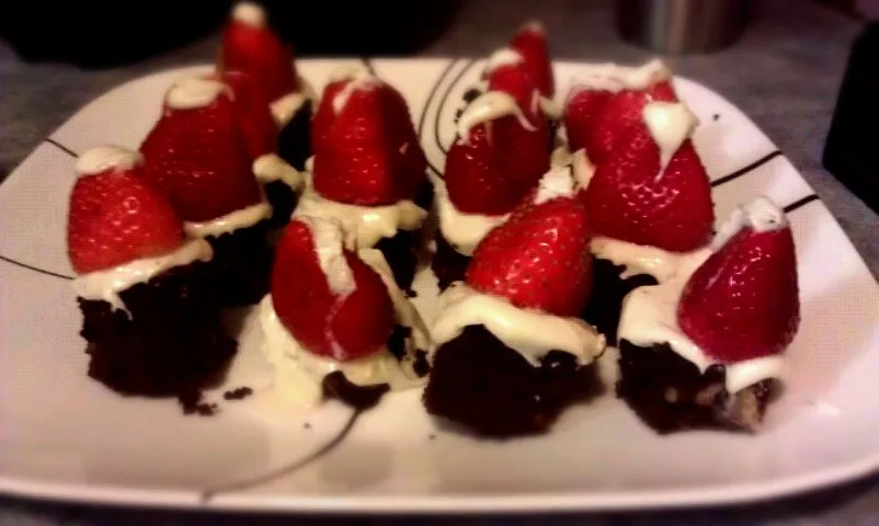 Strawberry Brownies|Bikeさん