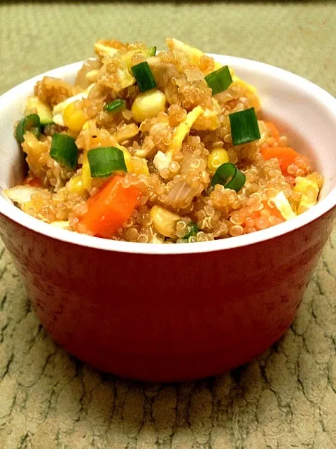 Snapdishの料理写真:Quinoa 'fried rice'|christieさん