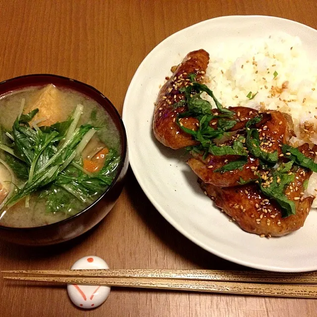 手羽先の照焼きと厚揚げ入具沢山お味噌汁|mikochieさん