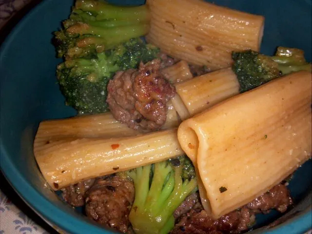 Paccheri rigati with sausage and broccoli|Fluffycakes Dumplingfistsさん